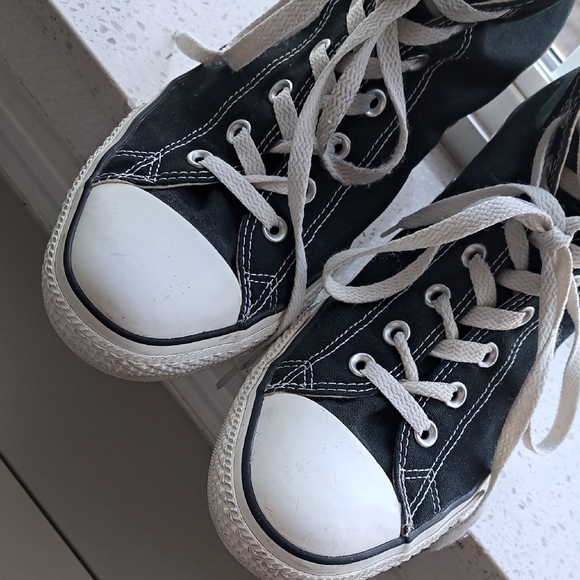 Converse Black Sneakers High-Top Canvas with White Laces - Picture 6 of 10